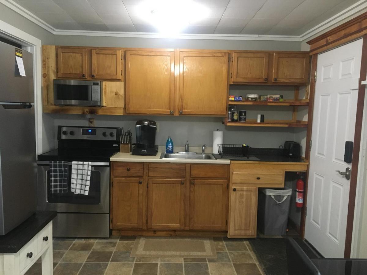 Just Like Being At Home- Newly Renovated Unit North Troy Dış mekan fotoğraf