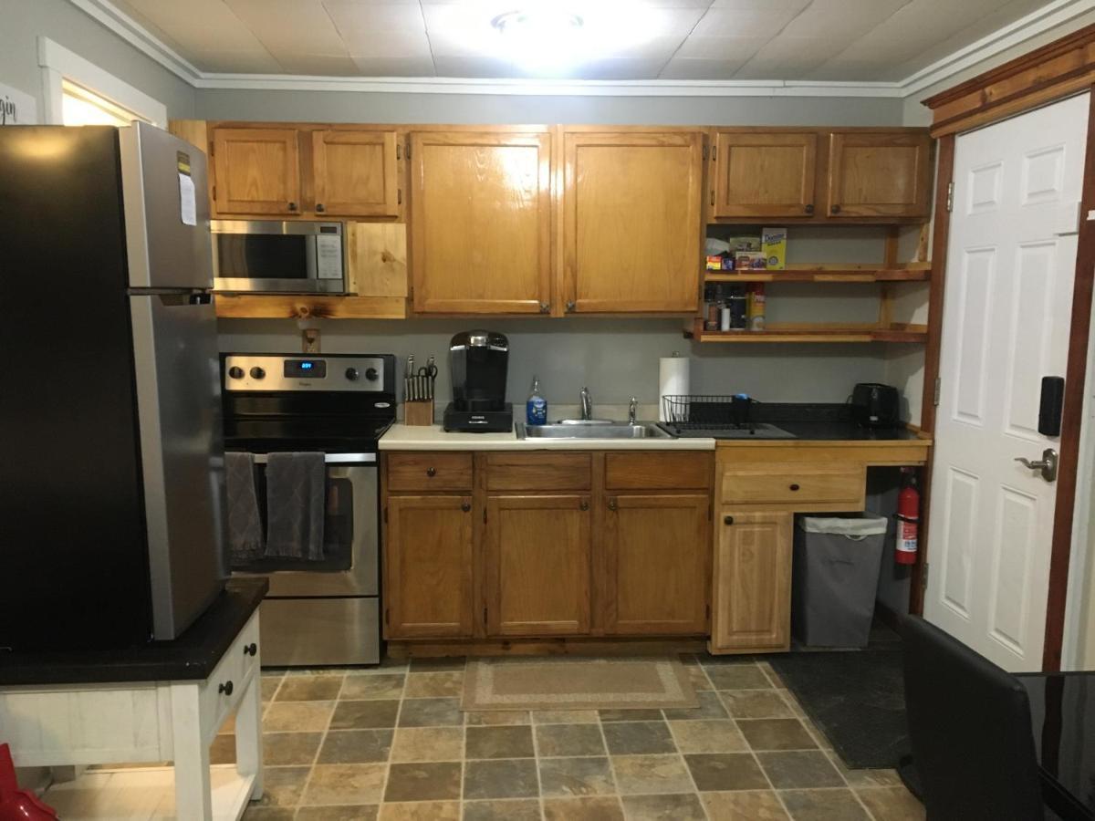 Just Like Being At Home- Newly Renovated Unit North Troy Dış mekan fotoğraf
